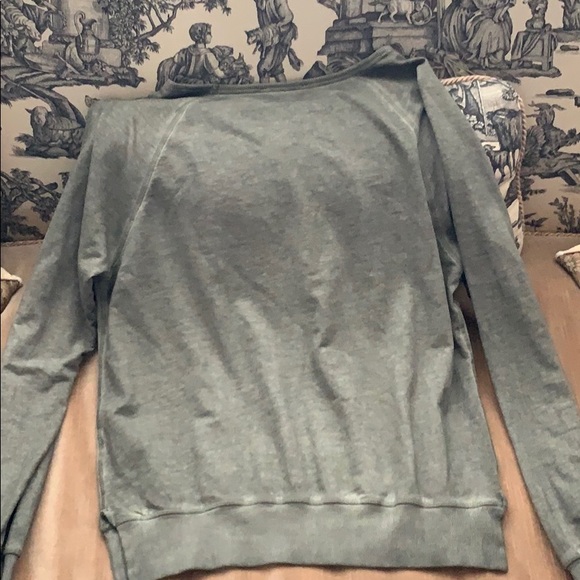 Shirt - Picture 3 of 3